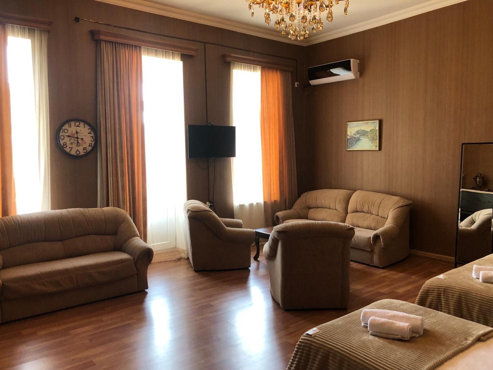 Bookinist Apartment Kutaisi Esterno foto